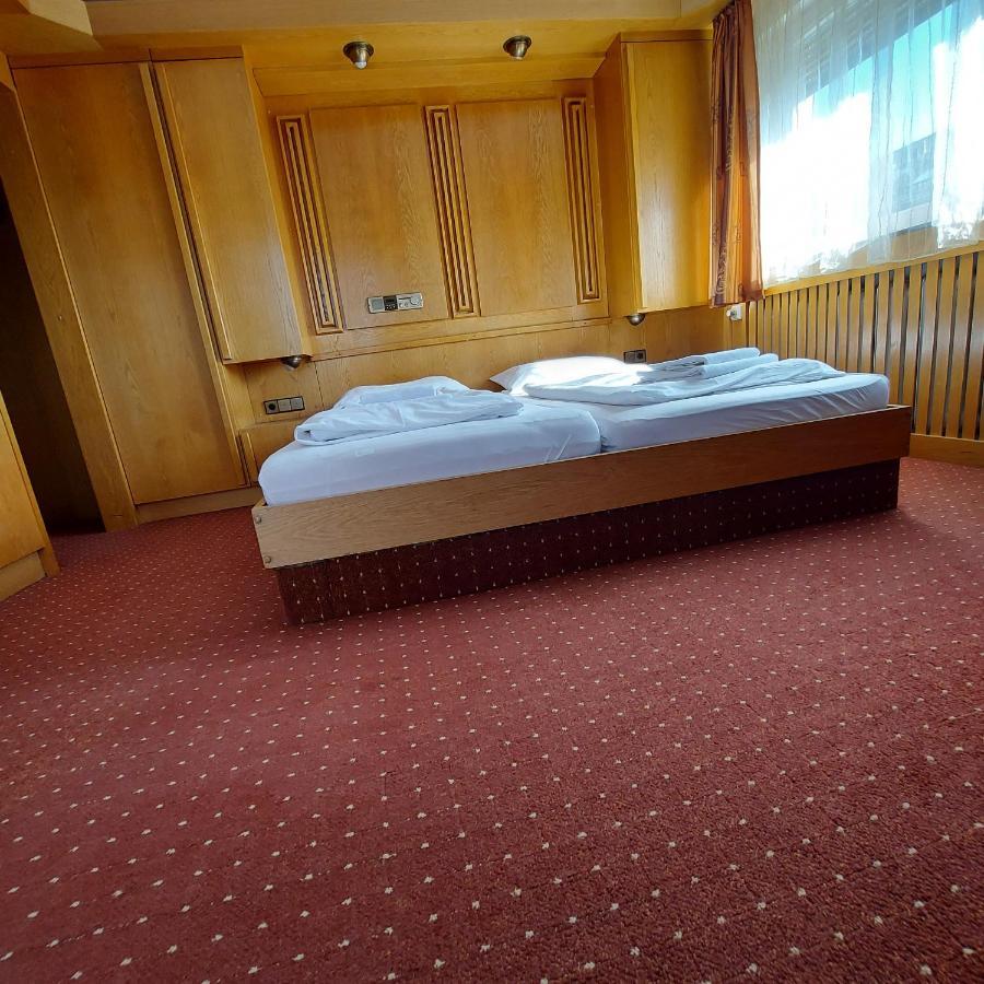 Hotel Tijda Stuttgart Kültér fotó